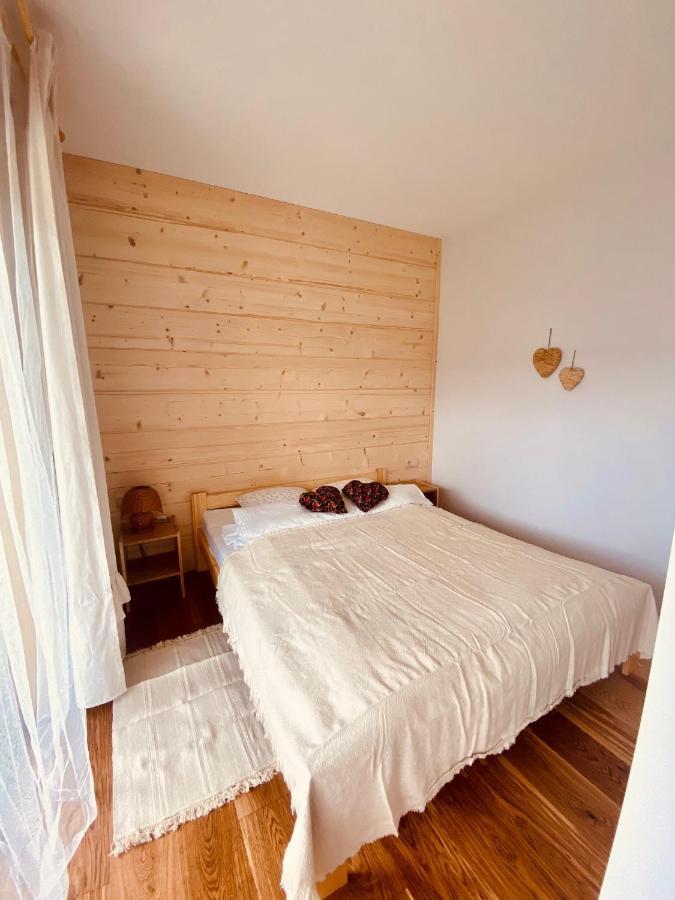 Roztoki Four Seasons Apartment Witów Екстериор снимка